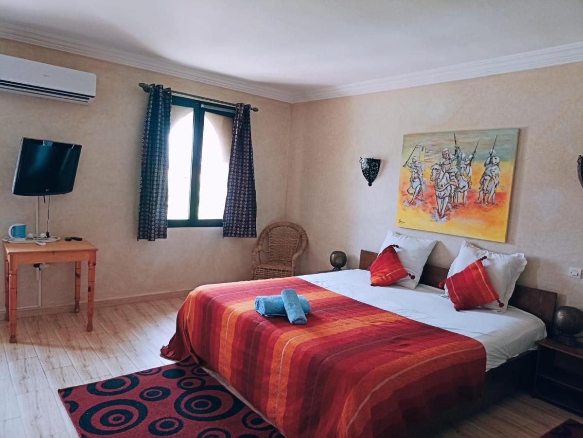 Bed and Breakfast Les Jardins D Amizmiz 6 Piscines Wawizelte Exteriér fotografie