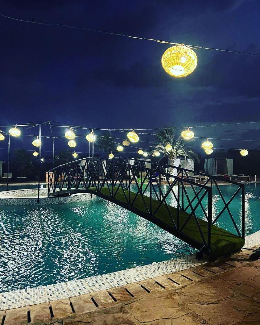 Bed and Breakfast Les Jardins D Amizmiz 6 Piscines Wawizelte Exteriér fotografie