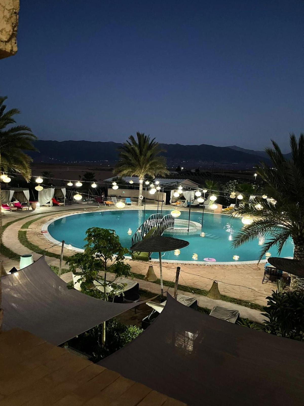 Bed and Breakfast Les Jardins D Amizmiz 6 Piscines Wawizelte Exteriér fotografie