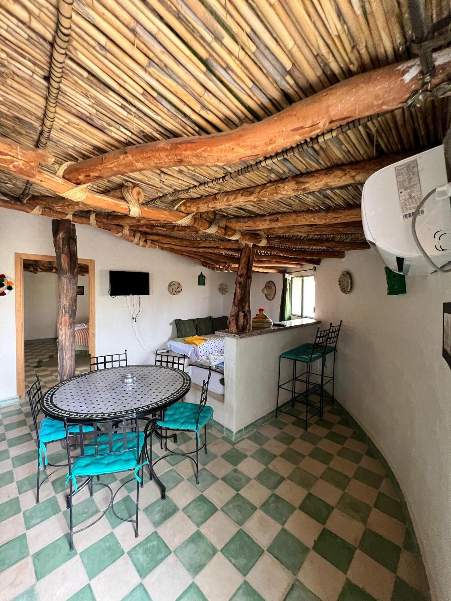 Bed and Breakfast Les Jardins D Amizmiz 6 Piscines Wawizelte Exteriér fotografie