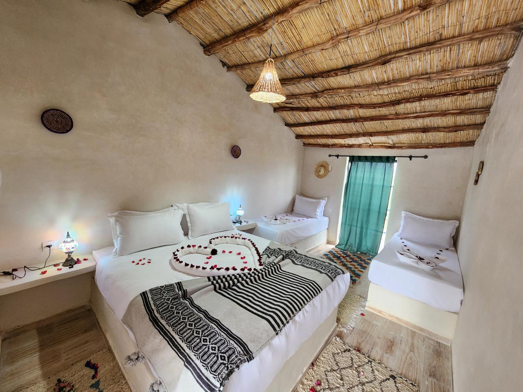 Bed and Breakfast Les Jardins D Amizmiz 6 Piscines Wawizelte Exteriér fotografie