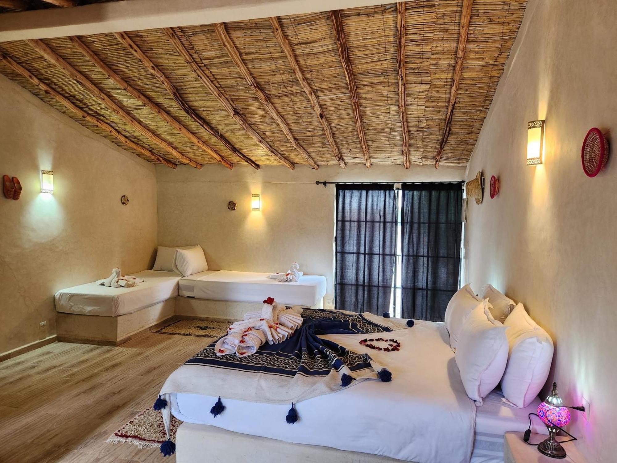 Bed and Breakfast Les Jardins D Amizmiz 6 Piscines Wawizelte Exteriér fotografie