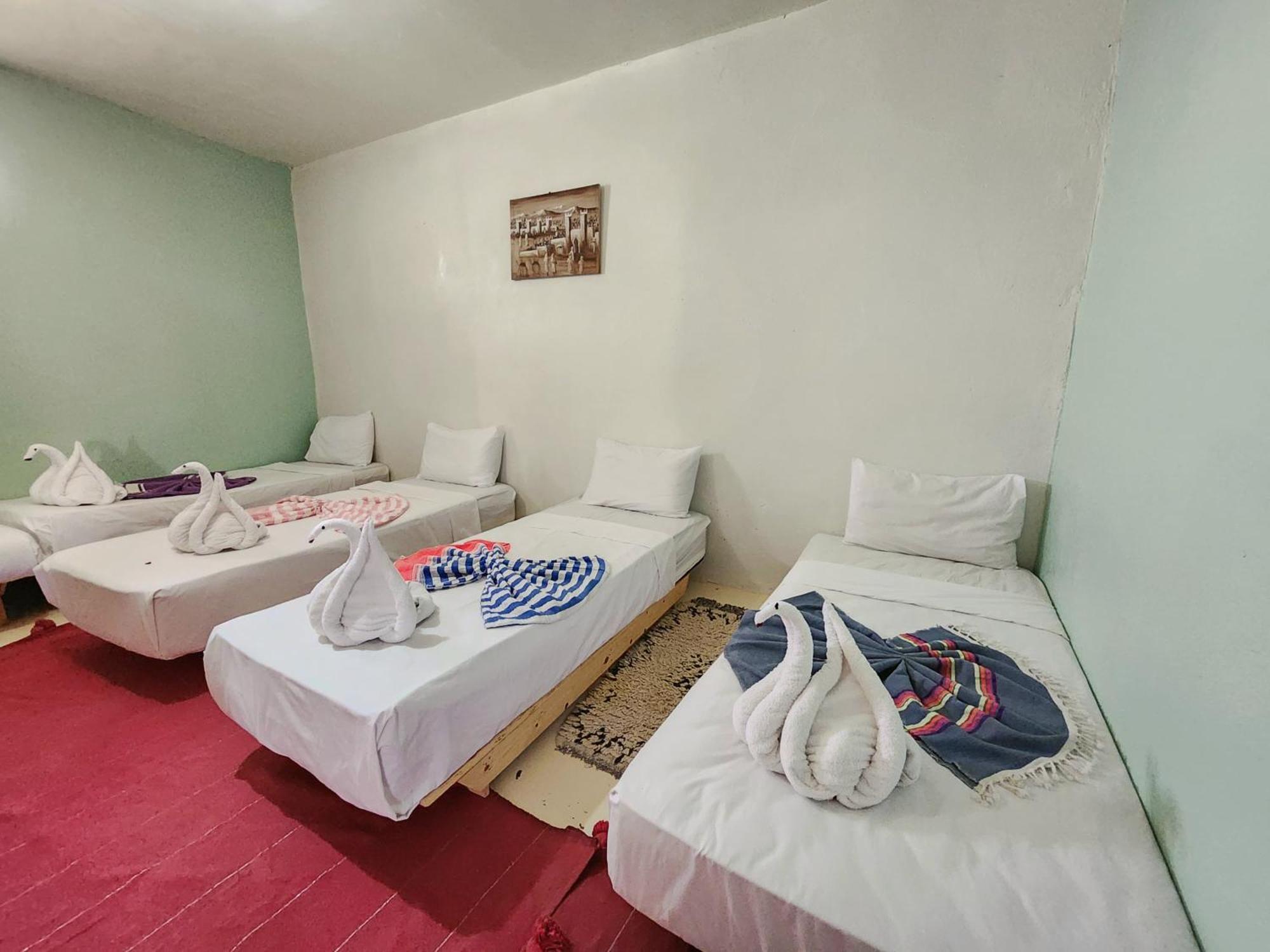Bed and Breakfast Les Jardins D Amizmiz 6 Piscines Wawizelte Exteriér fotografie